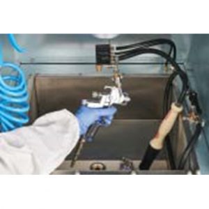 Spray-Gun-Cleaner-Machinery-Inside-one-hand-View-Unic-International